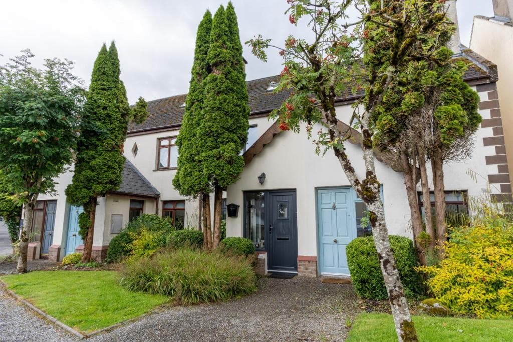 Exterior of Tully's Home — three-bedroom holiday home at Tulfarris Village, Wicklow